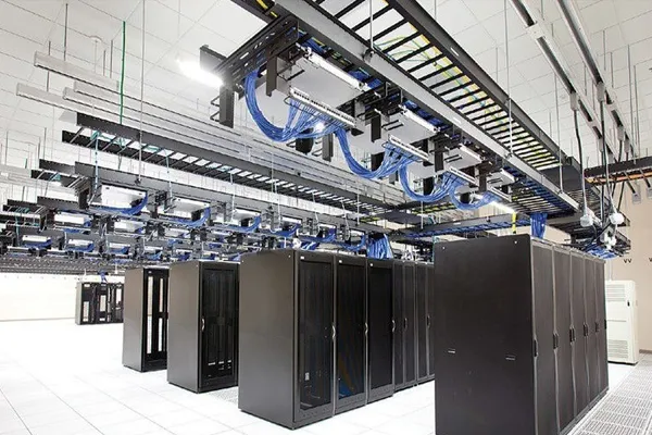 Какви са сценариите за приложение на затворени шинопроводни системи?