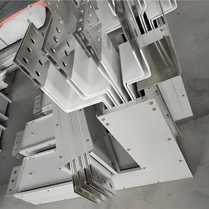 Сандвич шинопровод с меден проводник