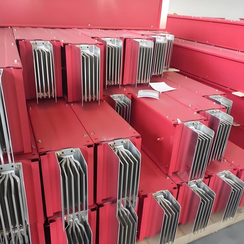 Пожароустойчива затворена шина с ниско напрежение