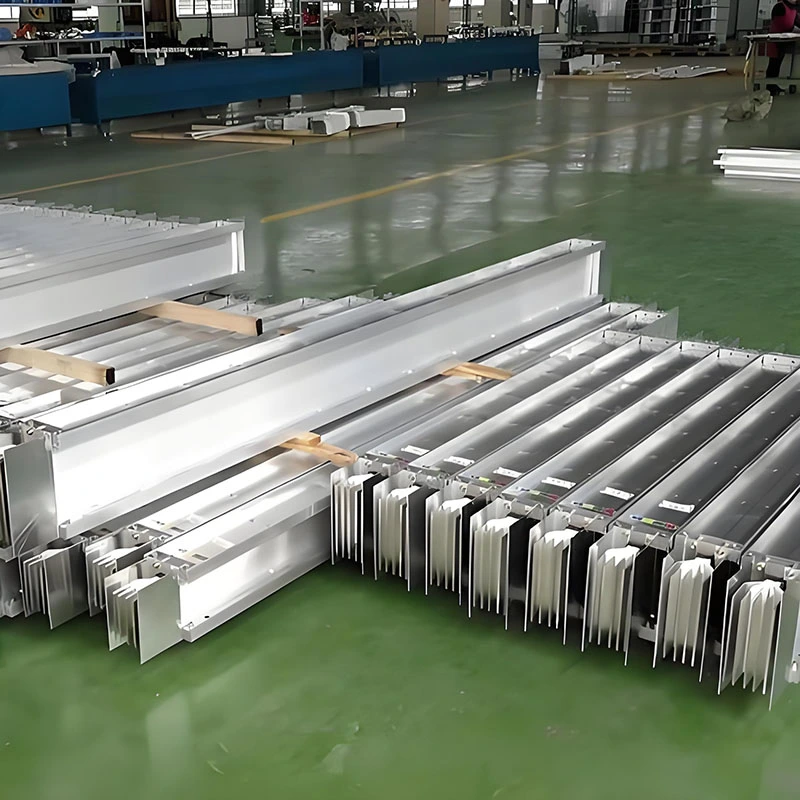 Затворена шина със среден ток